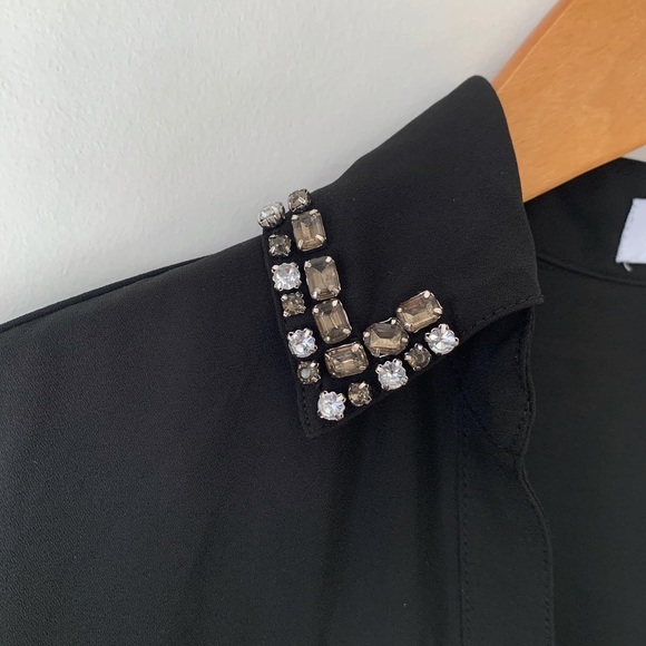 💛4/$20 | EXPRESS Portofino Studded Collar Long Sleeve Pocket Chiffon Shirt - Picture 5 of 6